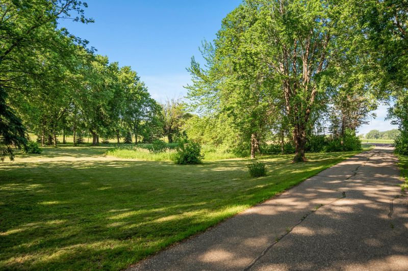 31462 Foliage Ave, Northfield, MN 55057