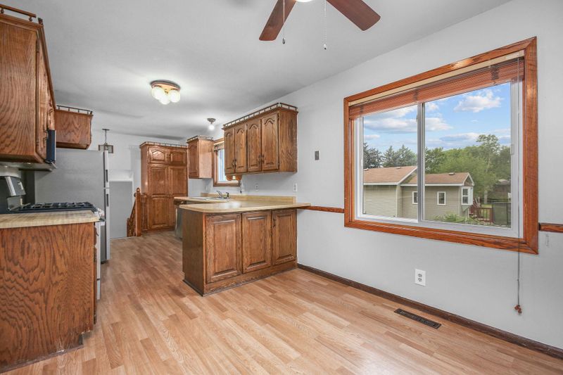 8201 Brunswick Ave N, Brooklyn Park, MN 55443