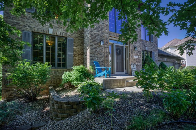 13616 Foxberry Rd, Savage, MN 55378