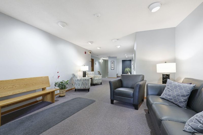2250 Luther Pl #204, Saint Paul, MN 55108