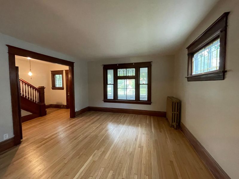 710 James Ave, Saint Paul, MN 55102