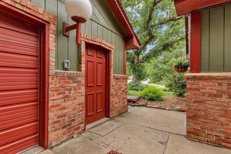 10324 55th St, Clear Lake, MN 55319