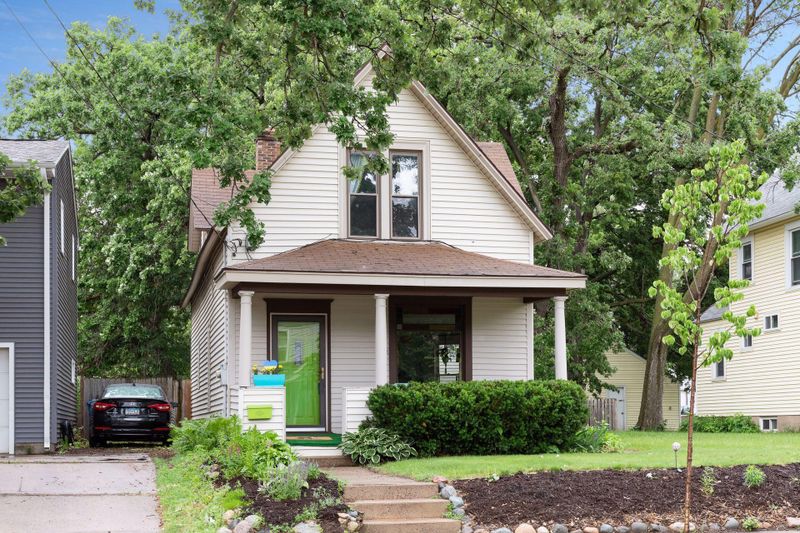 1013 23rd Ave NE, Minneapolis, MN 55418