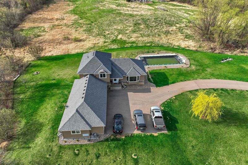 21809 Vernon Ave, Lakeville, MN 55044