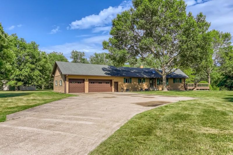 15481 Kiowa St NW, Andover, MN 55304