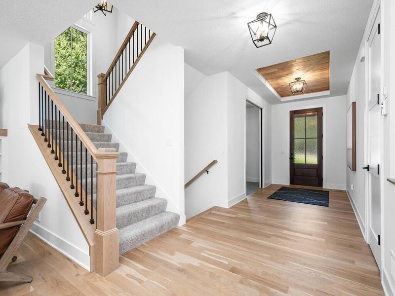 17625 8th Ave N, Wayzata, MN 55447