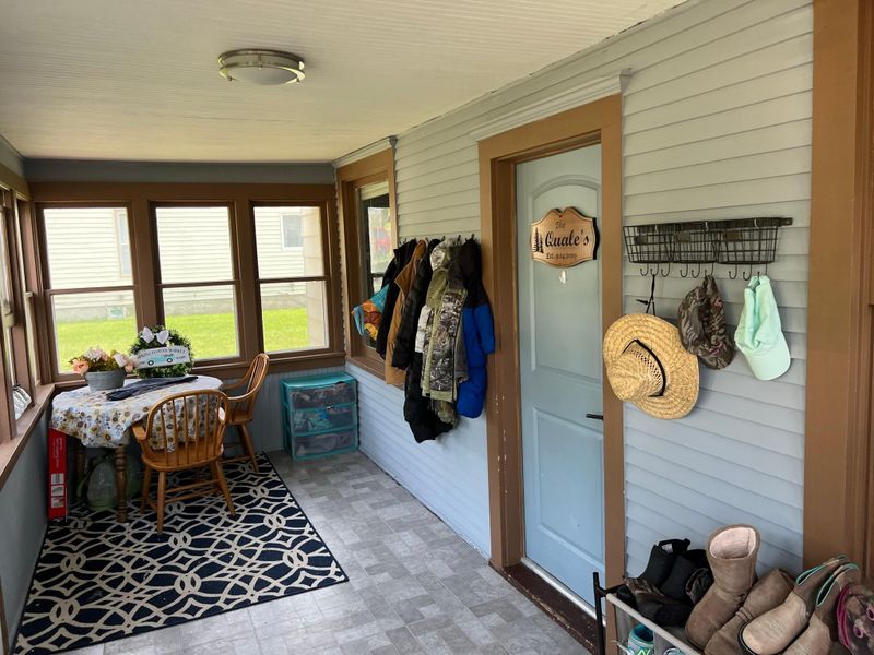 510 3rd St S, Waterville, MN 56096