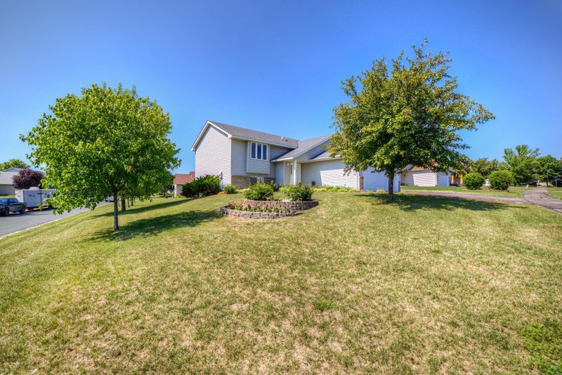 1110 Hidden Creek Blvd, Mayer, MN 55360