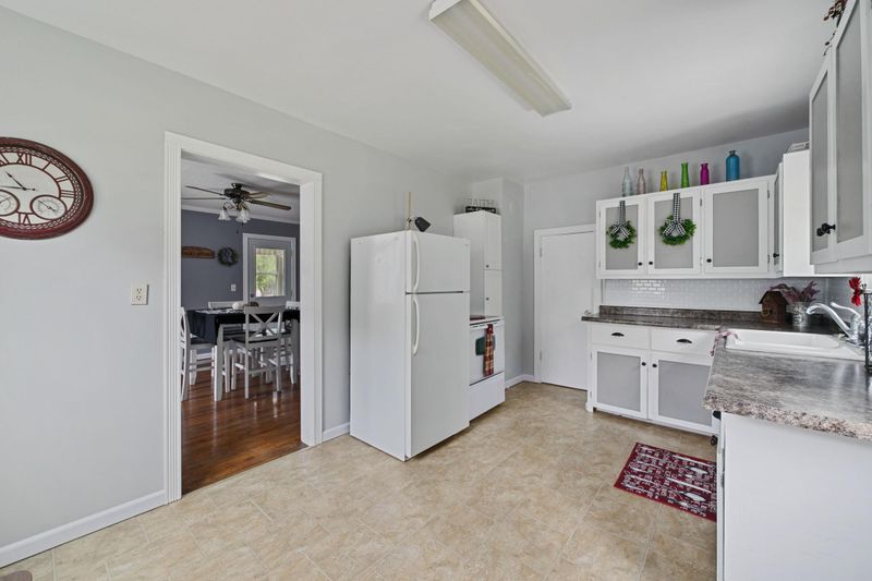 611 Main St, West Concord, MN 55985
