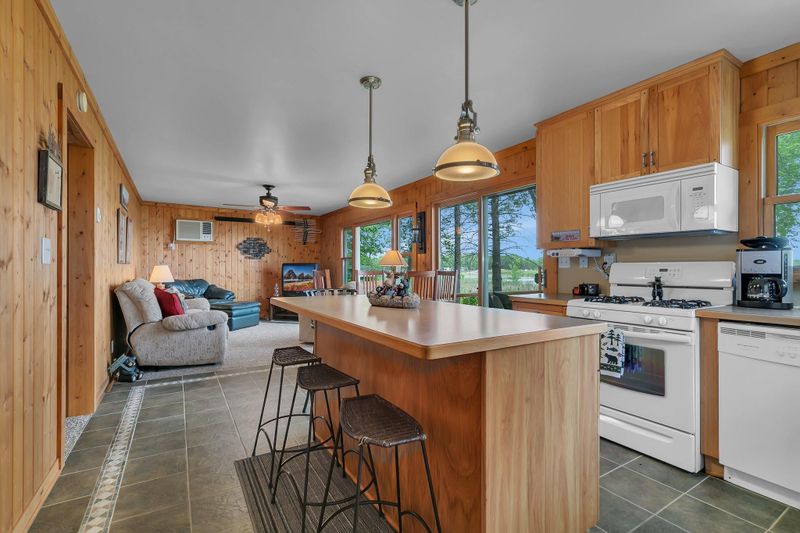 7824 106th St NW, Annandale, MN 55302