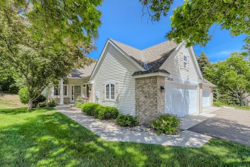 18376 Cattail Ct, Eden Prairie, MN 55346