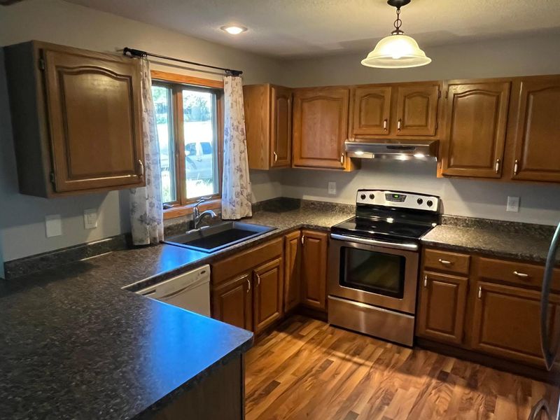 2525 76th St E #108, Inver Grove Heights, MN 55076