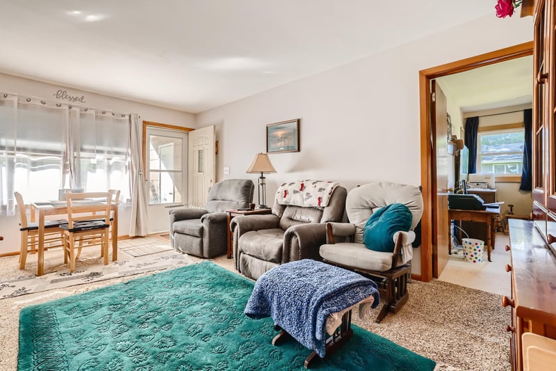 421 Brad St, Hamburg, MN 55339