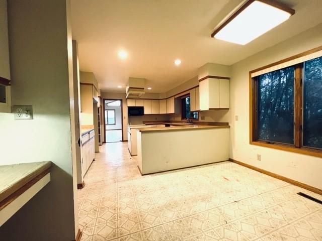 5202 Connemara Dr NE, Rochester, MN 55906