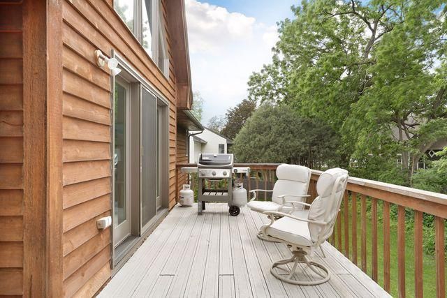2000 10th St, White Bear Lake, MN 55110