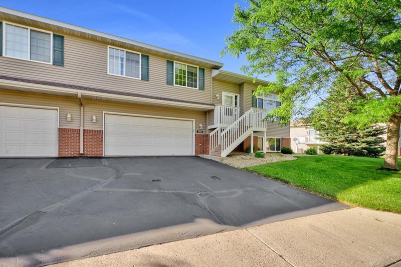 1410 Senate Ln, Northfield, MN 55057