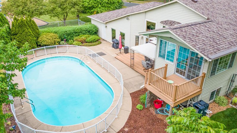 4812 142nd St W, Apple Valley, MN 55124