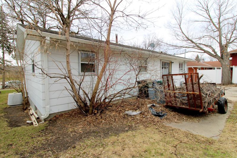 1018 W Lincoln Ave, Fergus Falls, MN 56537
