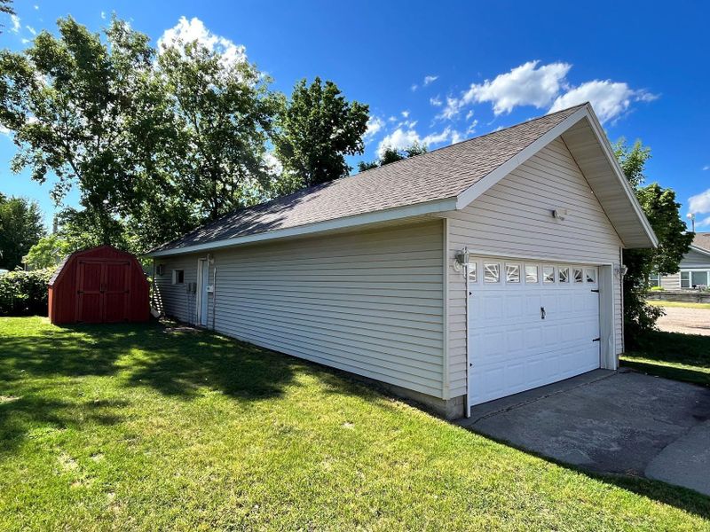 420 Oak St S, Sauk Centre, MN 56378