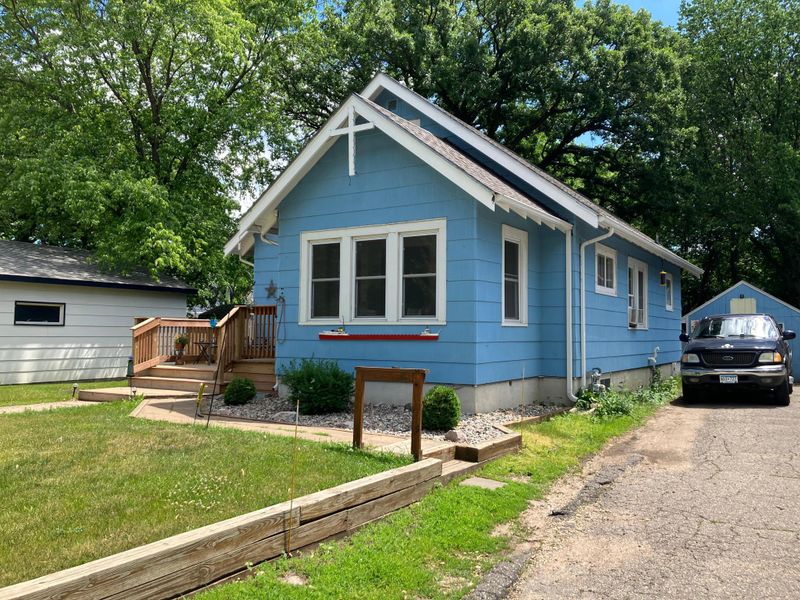 615 W Laurel St, Fergus Falls, MN 56537