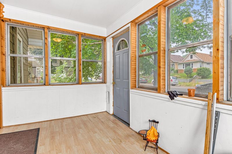 800 Orange Ave E, Saint Paul, MN 55106