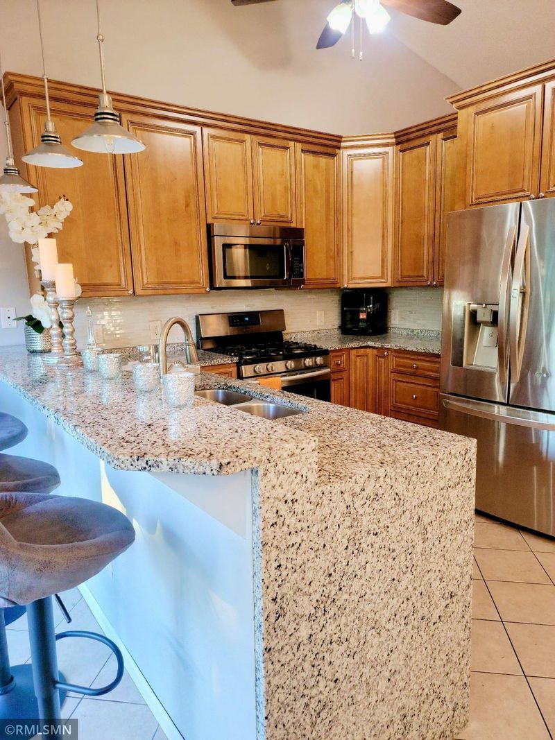 8731 Nevada Ave N, Brooklyn Park, MN 55445