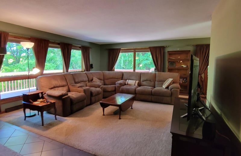 5737 Fox Chase Dr, Hokah, MN 55941