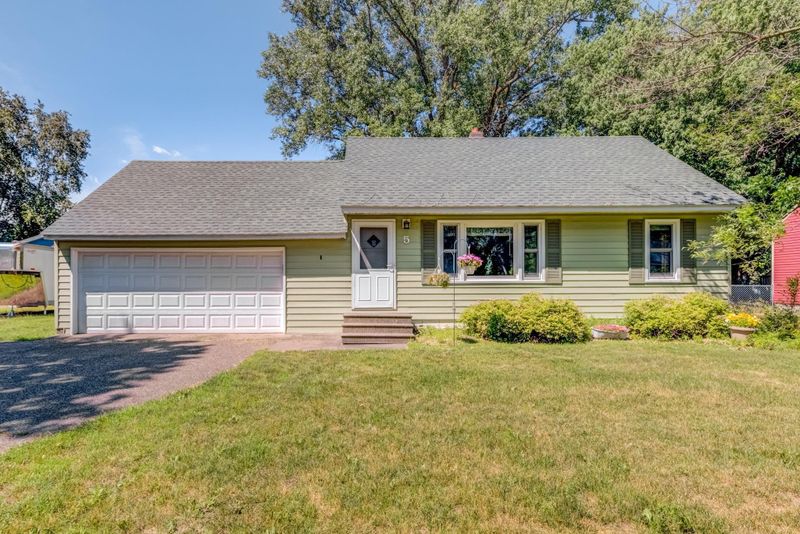 5 Park Dr, Circle Pines, MN 55014