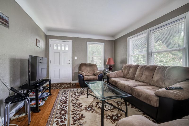 1680 Nevada Ave E, Saint Paul, MN 55106