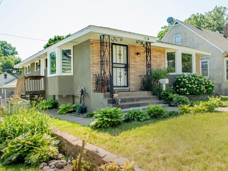 3438 Washburn Ave N, Minneapolis, MN 55412