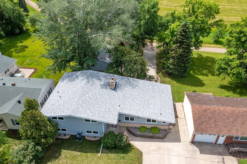 929 17th St NW, East Grand Forks, MN 56721