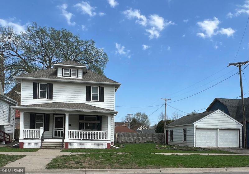 521 5th Ave NW, Faribault, MN 55021