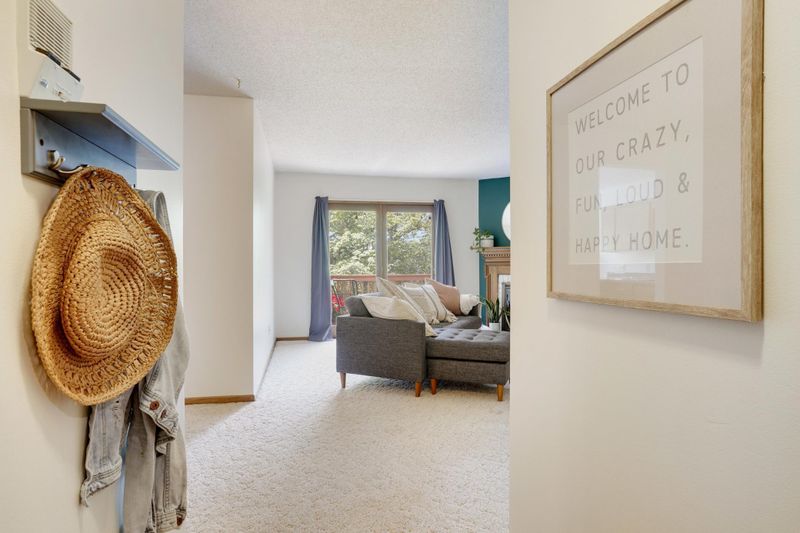 1910 Coon Rapids Blvd NW #9, Coon Rapids, MN 55433