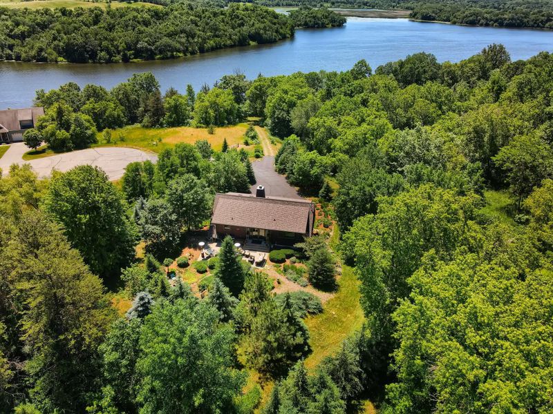 6782 Aspenwood Ct, South Haven, MN 55382
