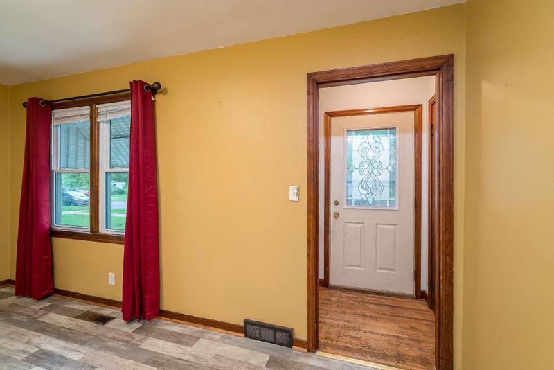 1436 N Elm St, Fairmont, MN 56031