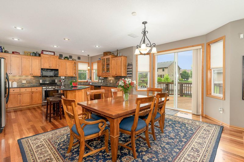 17590 Hemlock Ave, Lakeville, MN 55044