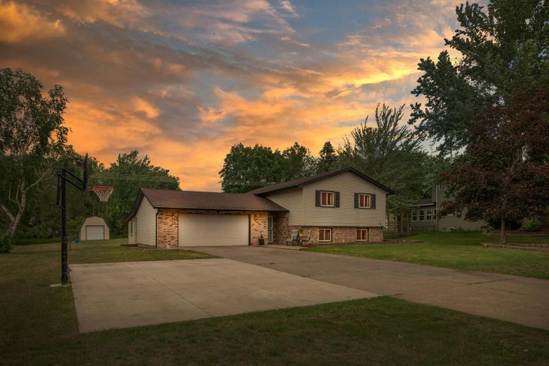 11815 191st Ave NW, Elk River, MN 55330