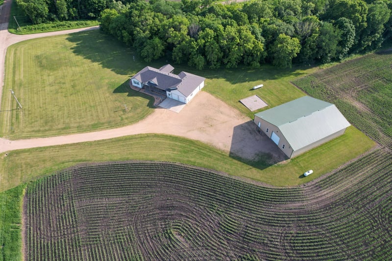 33190 285th Ave, Le Sueur, MN 56058
