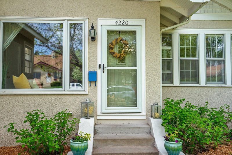 4220 Bryant Ave S, Minneapolis, MN 55409