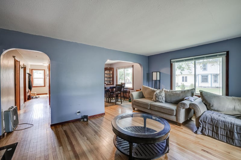 23350 Water St, Hampton, MN 55031