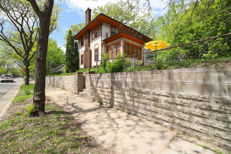 3300 Bryant Ave N, Minneapolis, MN 55412