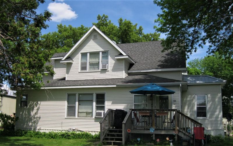 307 1st Ave W, Osakis, MN 56360