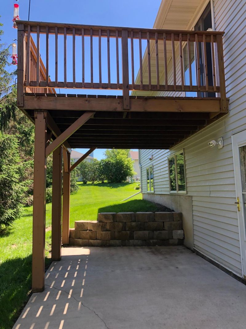 130 Orchard Manor Dr SE, Plainview, MN 55964