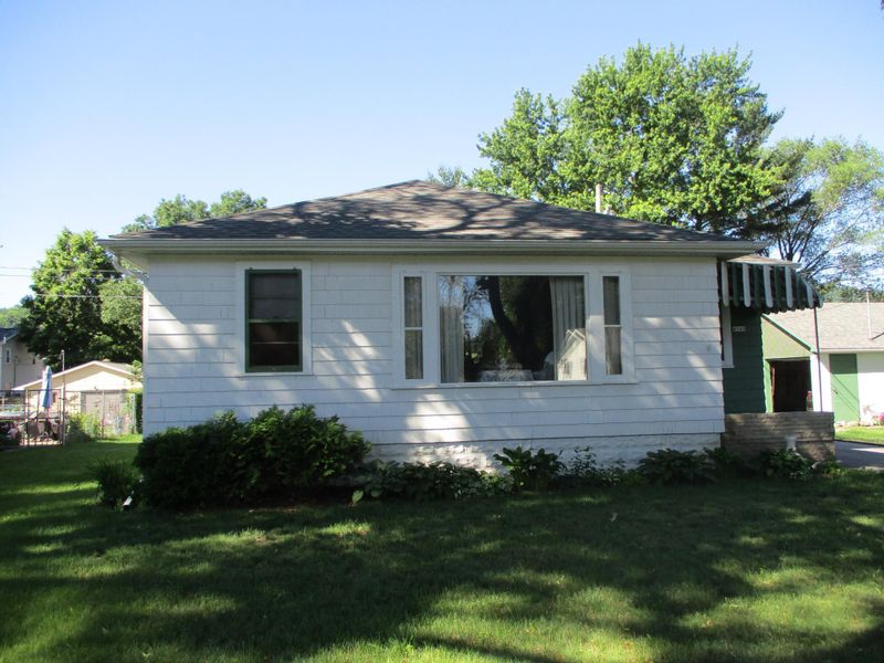 4345 W 9th St, Winona, MN 55987