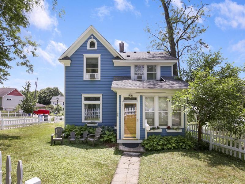 103 Bates Ave, Saint Paul, MN 55106