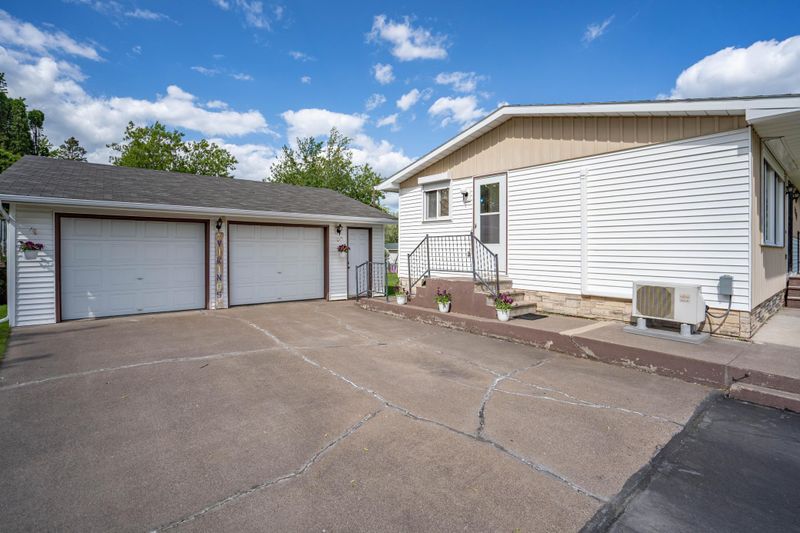 2409 Prospect Ave, Cloquet, MN 55720
