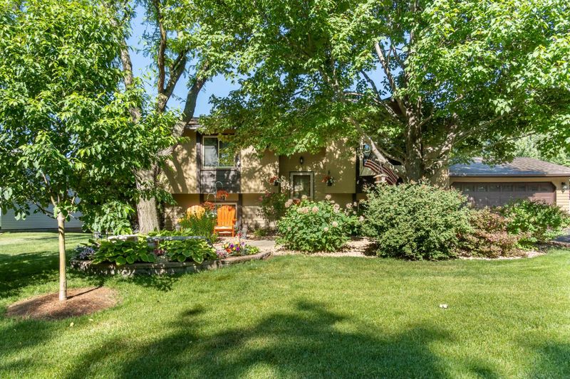 6713 Aldrich Ave N, Brooklyn Center, MN 55430