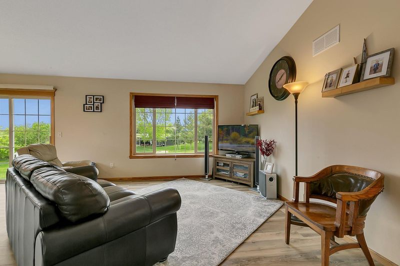 195 2nd St SW, Rice, MN 56367