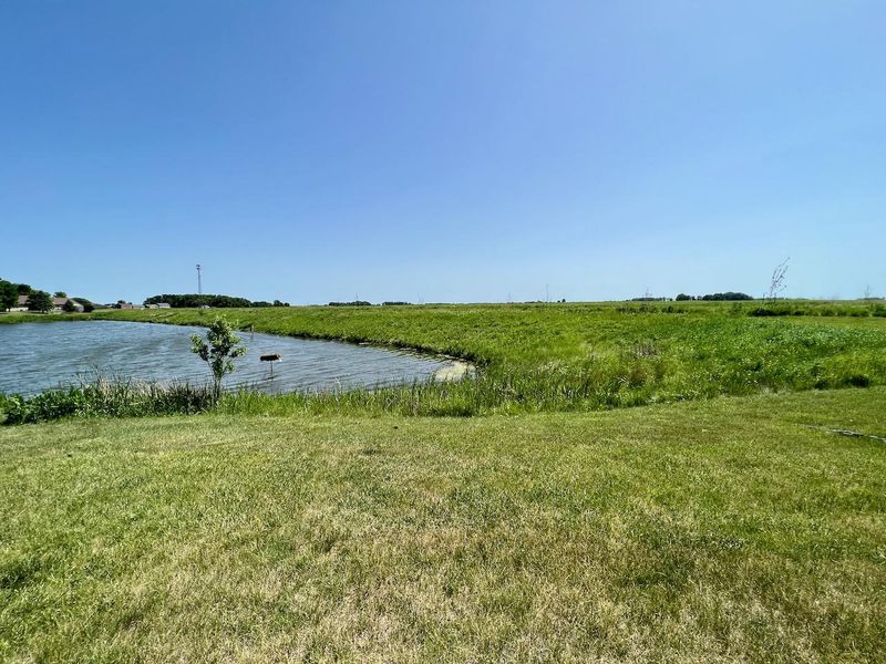 117 4th St, Nicollet, MN 56074