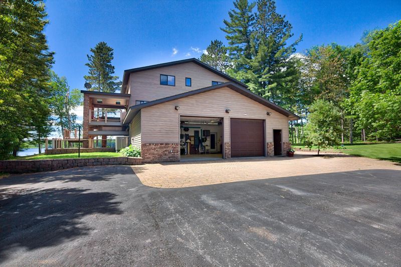 3892 Evergreen Ct, Eveleth, MN 55734